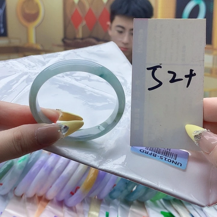 未镶嵌手镯翡翠nn