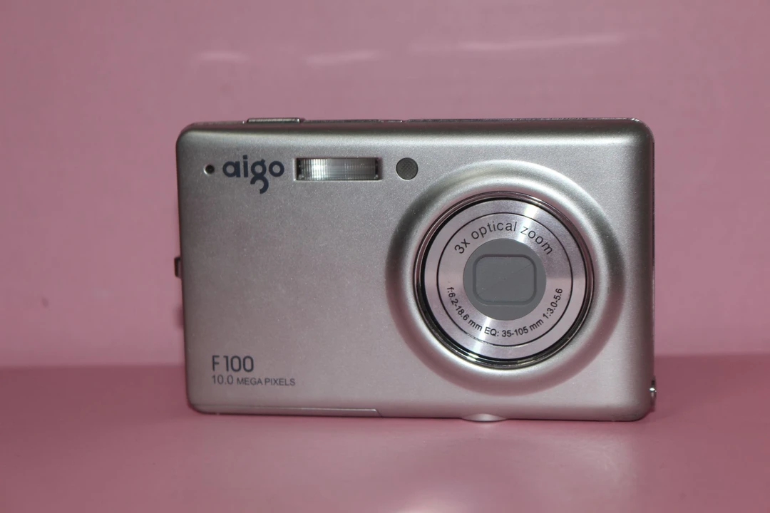 95新 aigo/爱国者 f100 1000万像素3倍变焦 无质量问题不退