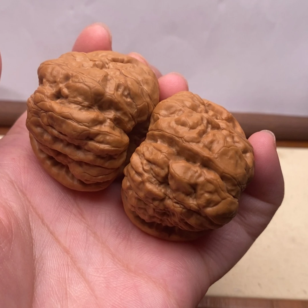【闪购商品】把件文玩核桃.****.边43左右