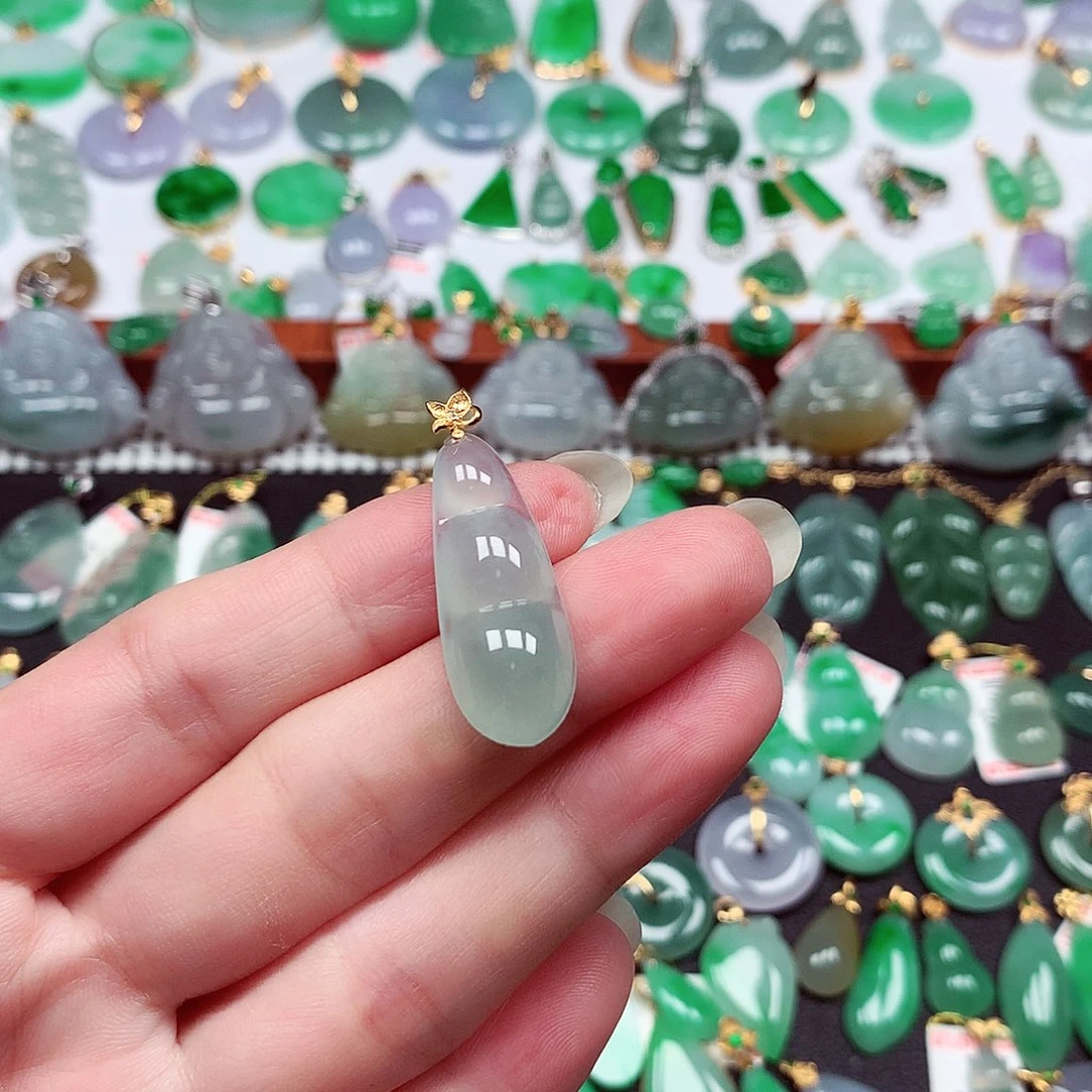 翡翠18K金镶嵌颈饰天然翡翠A货