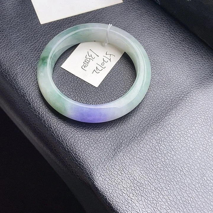 翡翠手镯未镶嵌56圈口