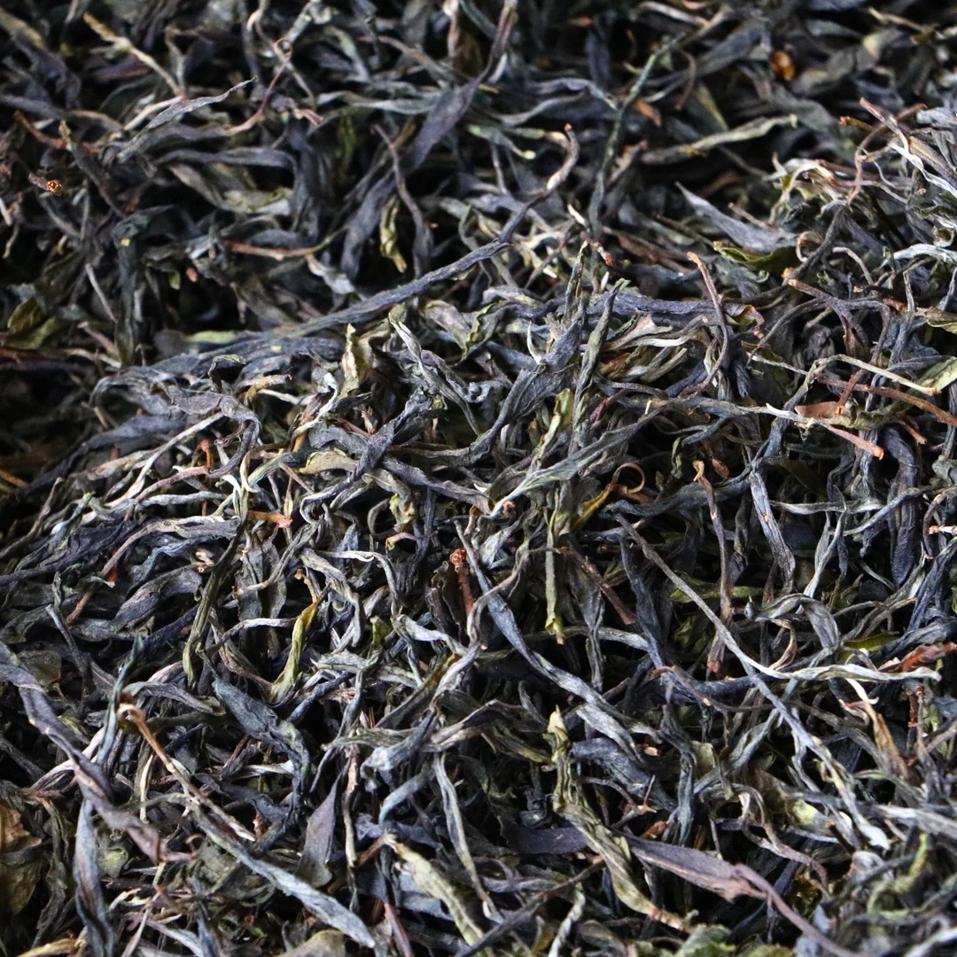2025年昔归忙麓山老寨18号古树生茶（不支持退换货）