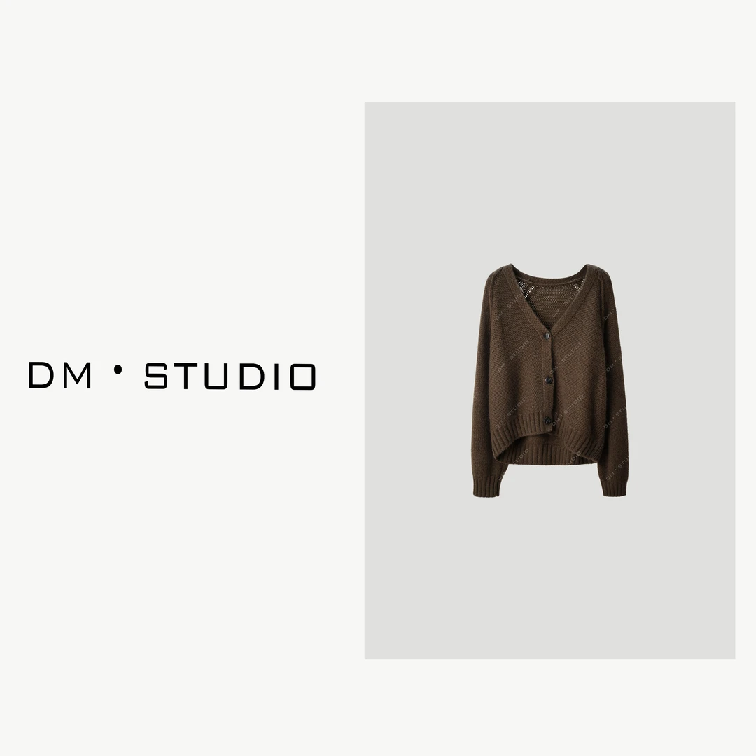 -DM•STUDIO/小众设计咖色V领排扣绵羊毛混纺开衫毛衣（m105）