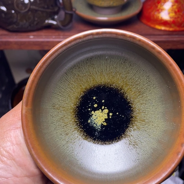 茶盏你是谁呢是吗不是