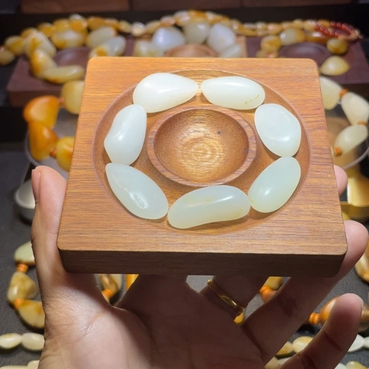 和田玉未镶嵌手链