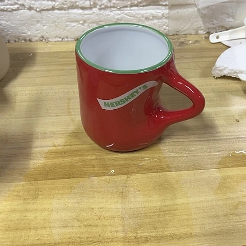 微瑕，不能明火，口径9高度9，2个杯子