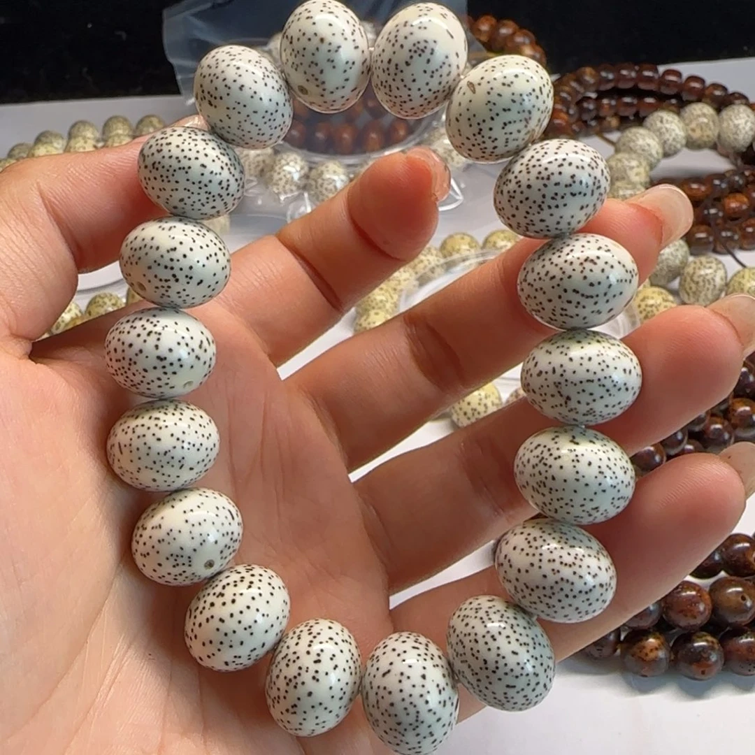 星月菩提吊坠…****來1613苹果圆