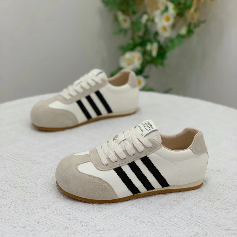 新款平底显脚小超火德训鞋女2025夏圆头百搭简约学生拼色休闲板鞋