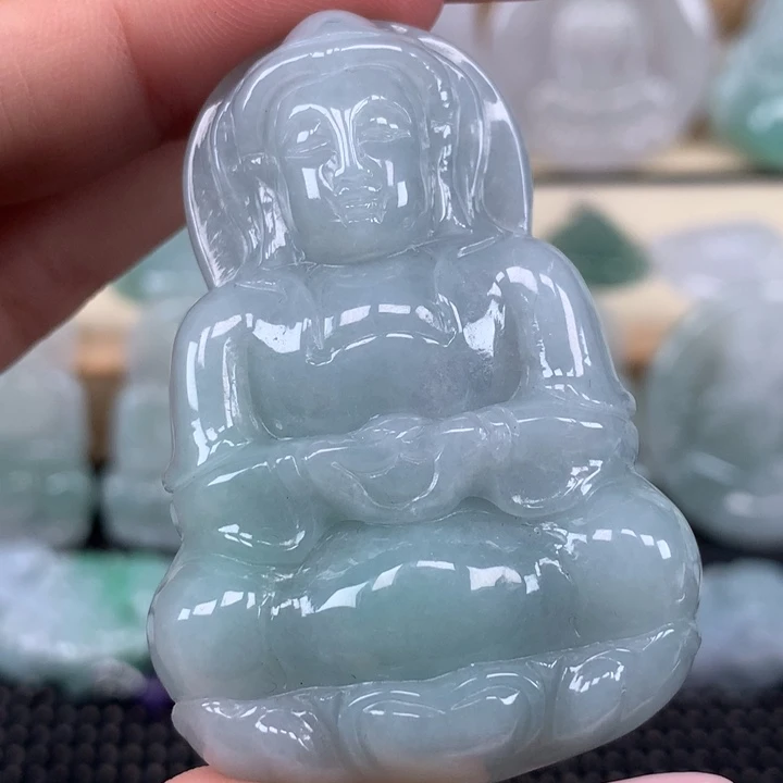 颈饰未镶嵌翡翠观音