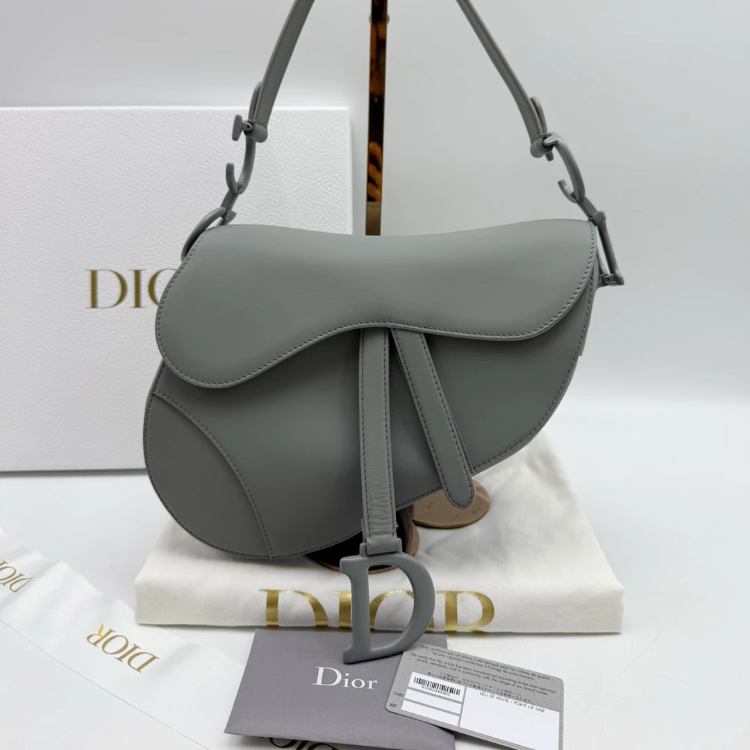99新 DIOR/迪奥 中号 磨砂灰全皮马鞍包 单肩包85209