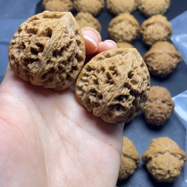 吊坠文玩核桃43水龙纹