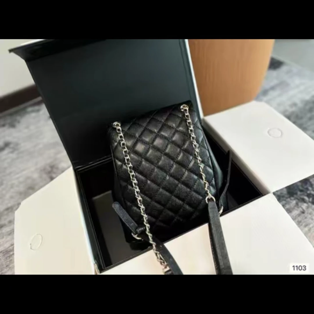 【青蛙双肩包包】 细节全对2025新款高级时尚百搭女包 臭爷爷