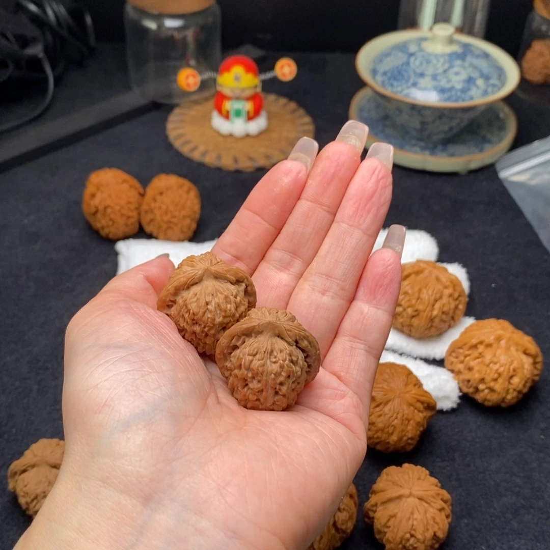 文玩核桃吊坠汉高楼30