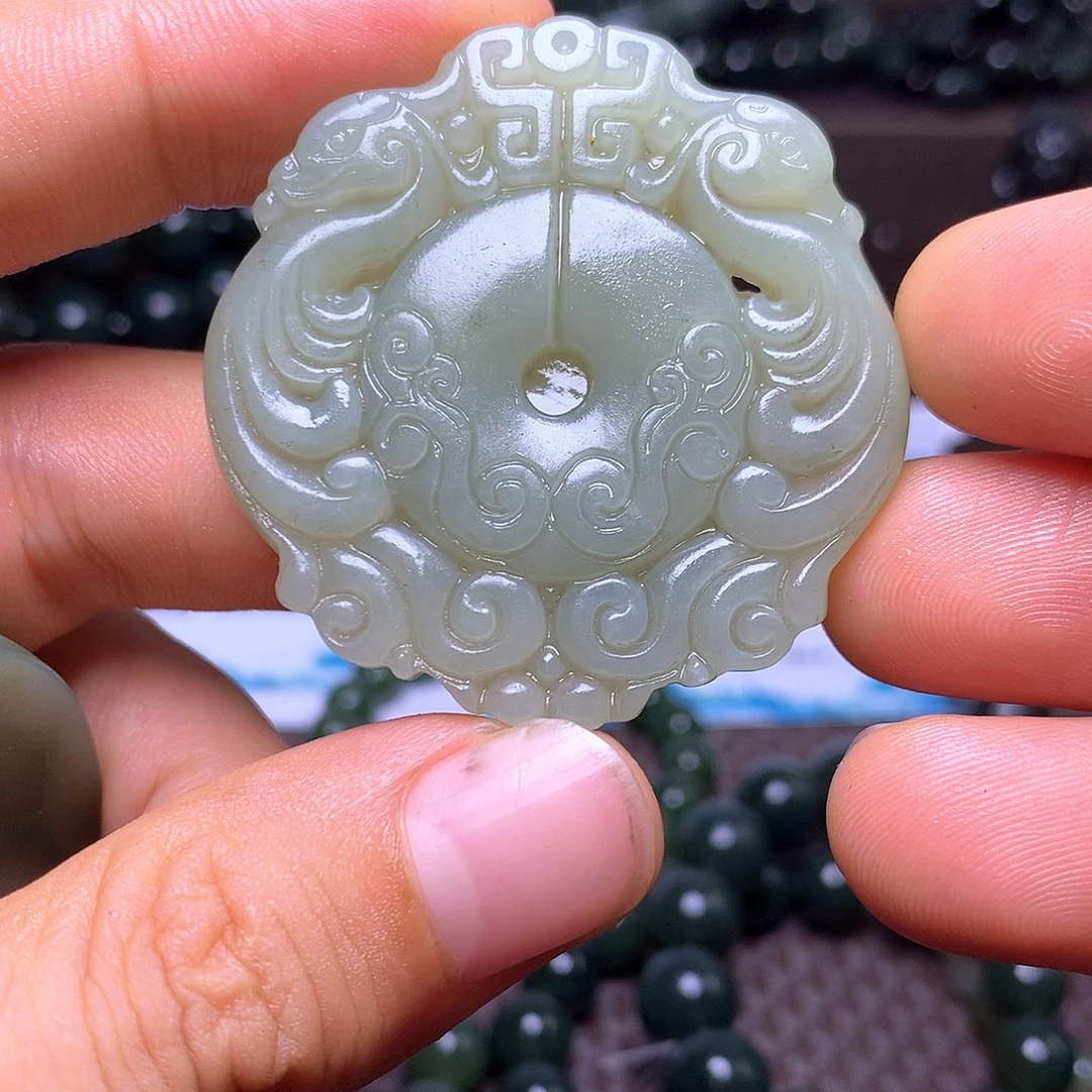 颈饰未镶嵌和田玉