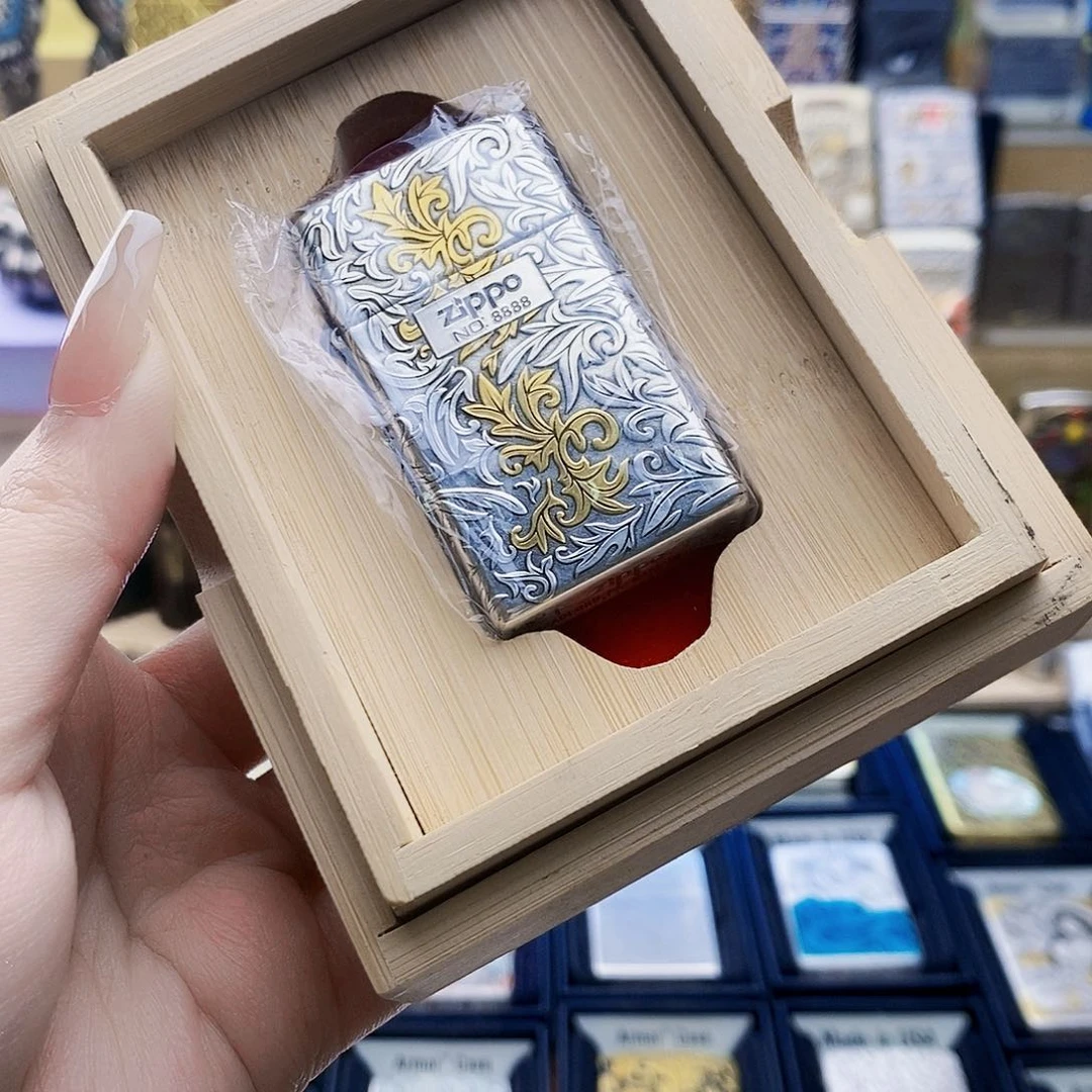 铜慎*鎏金唐草窄机