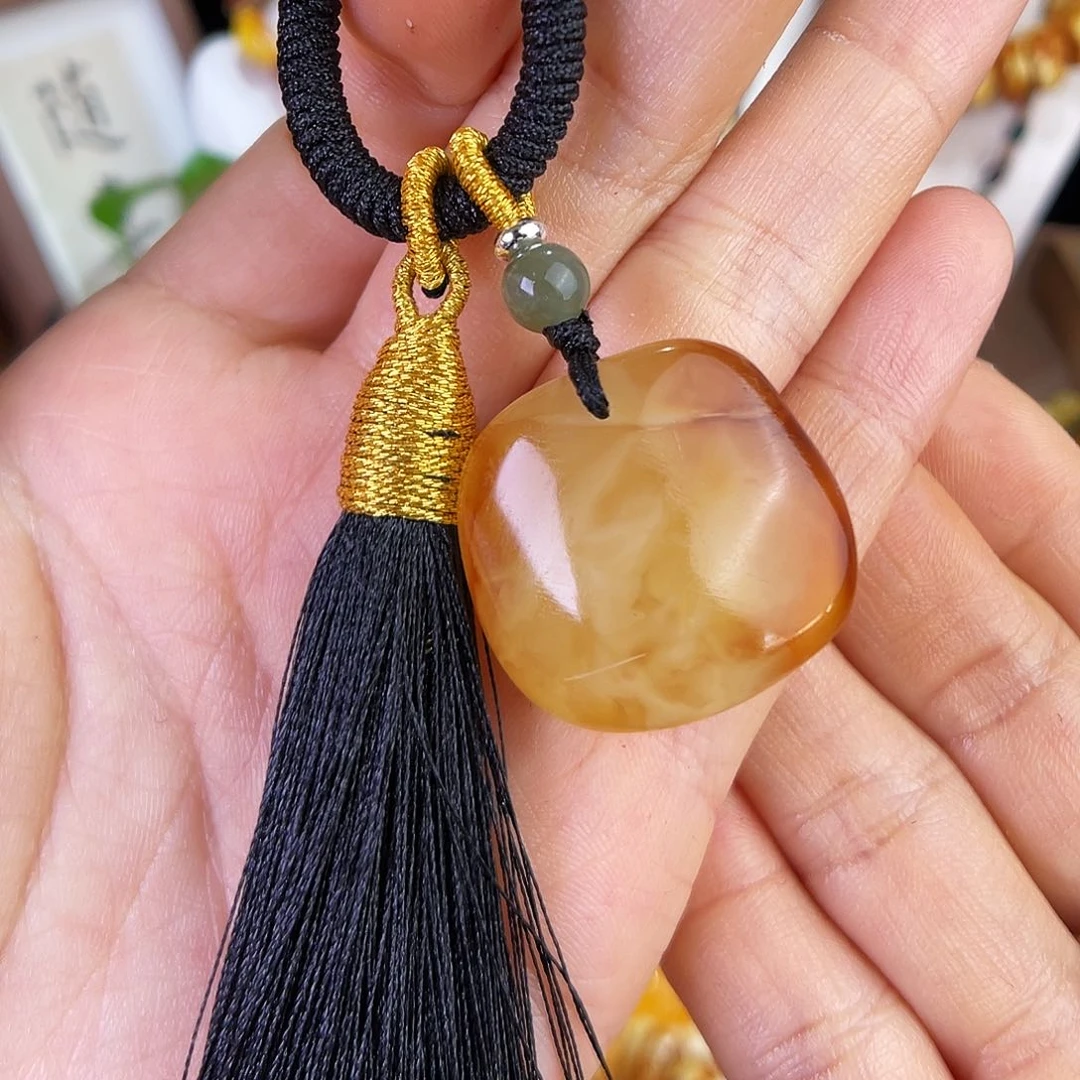 琥珀珠宝奇石未镶嵌，