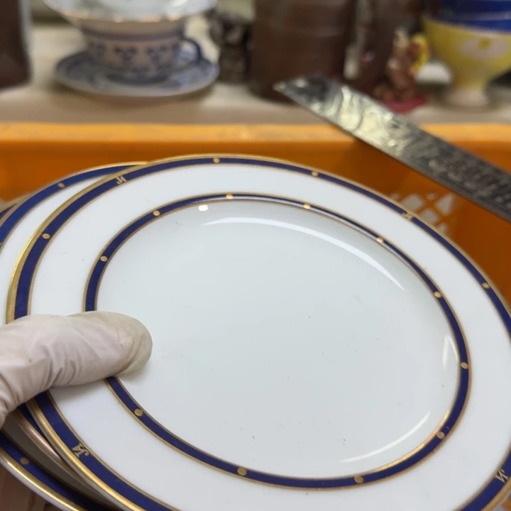 瓷片W****漾开播啦…开播啦！