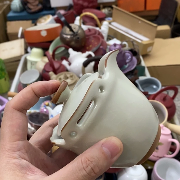 陶瓷艺术品及陶瓷壶
