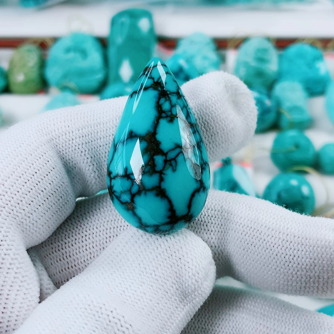 绿松石未镶嵌车挂