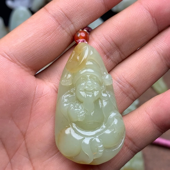 和田玉（糖玉）未镶嵌颈饰