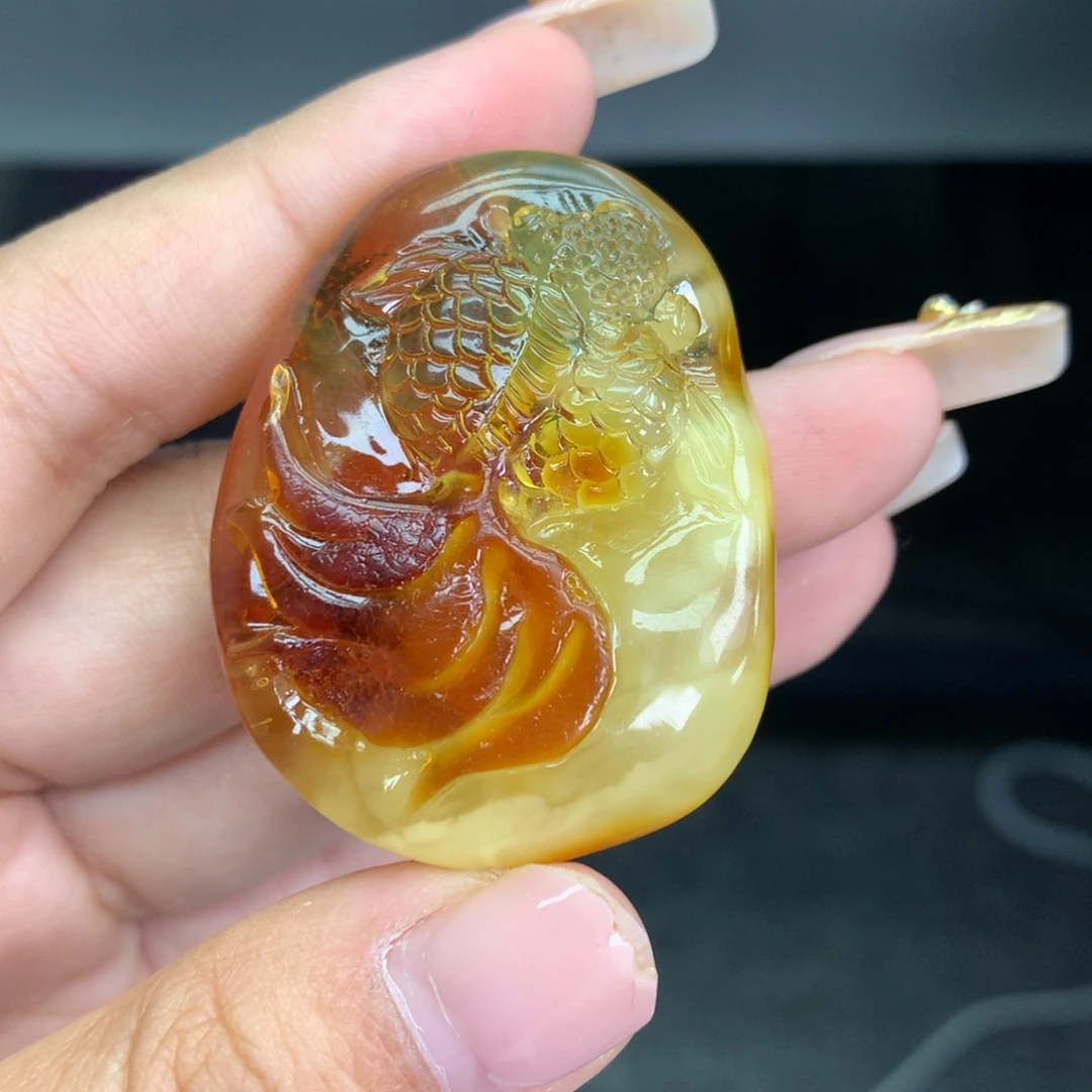 琥珀未镶嵌珠宝奇石