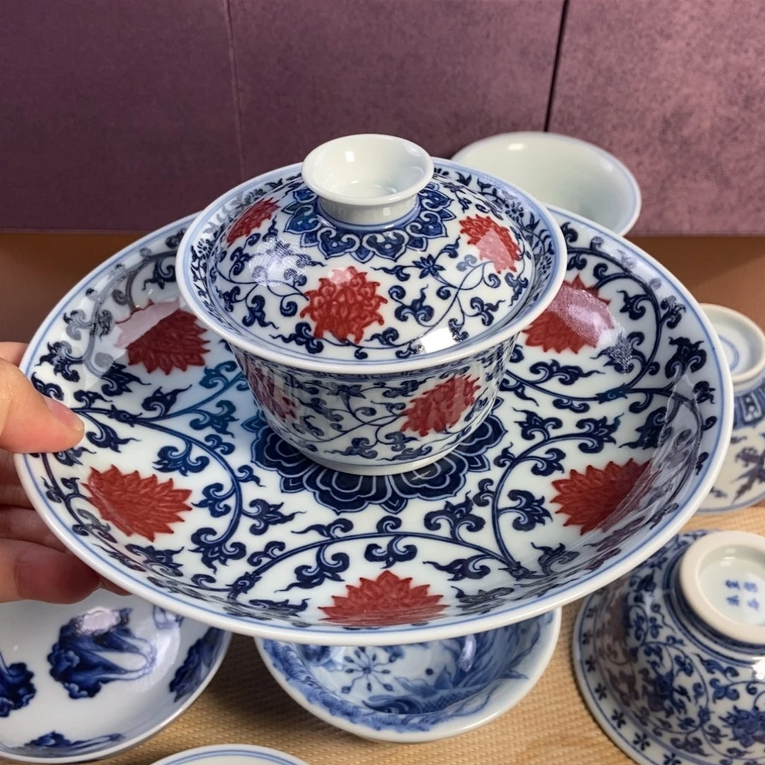 阳春白雪釉里红缠枝莲套组