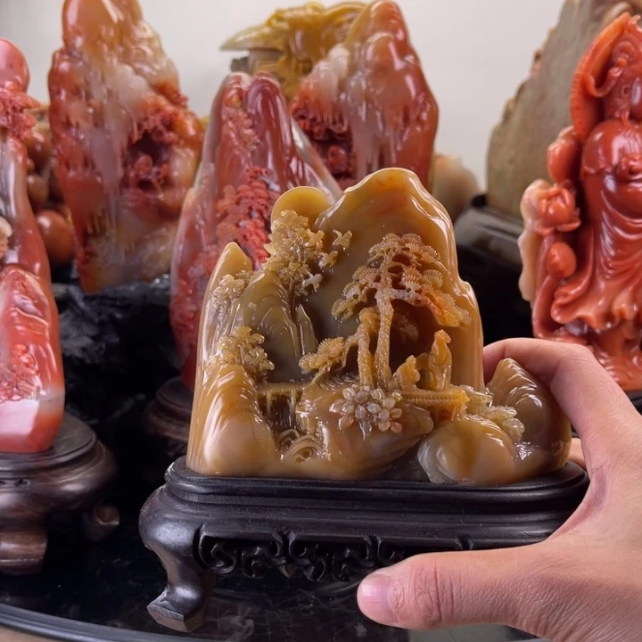 田黄石抱琴访友摆件