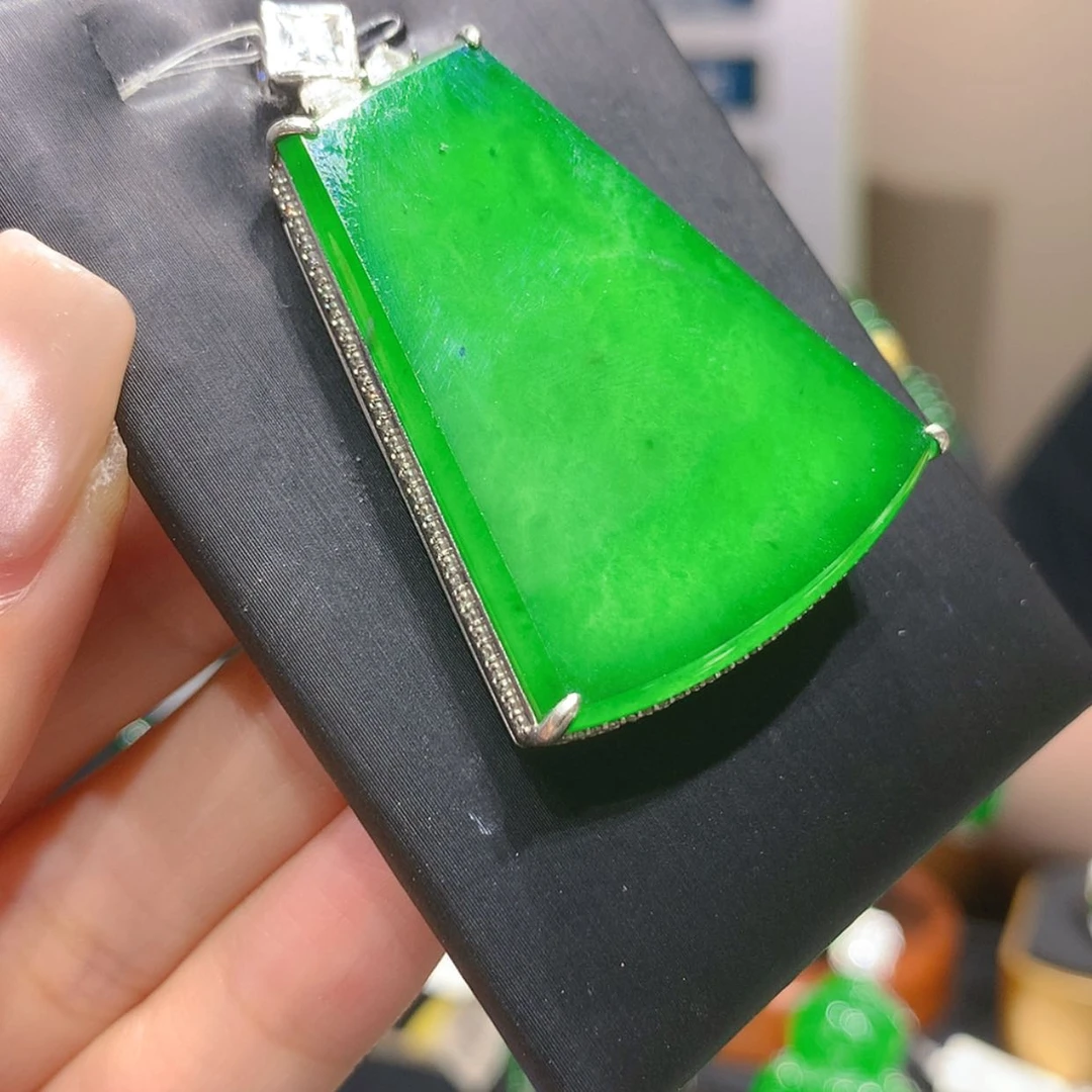 【闪购商品】颈饰银S925镶嵌翡翠7柒姐