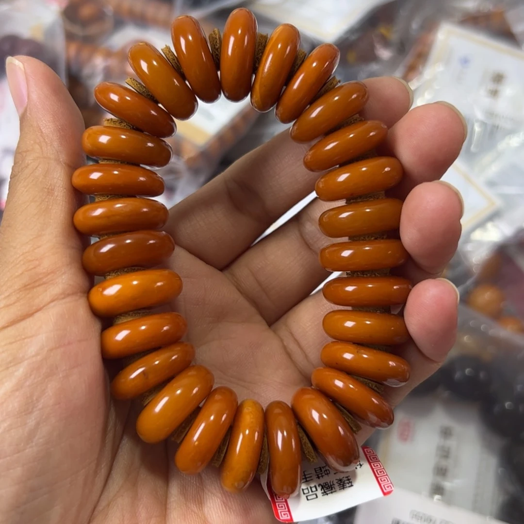 未镶嵌琥珀珠宝奇石85