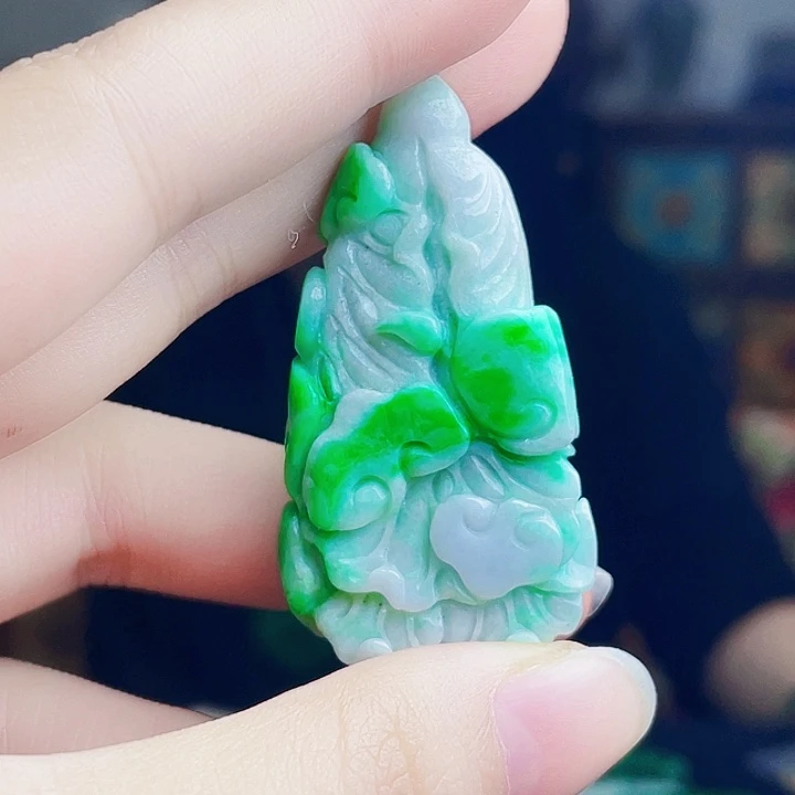 颈饰未镶嵌翡翠多样性