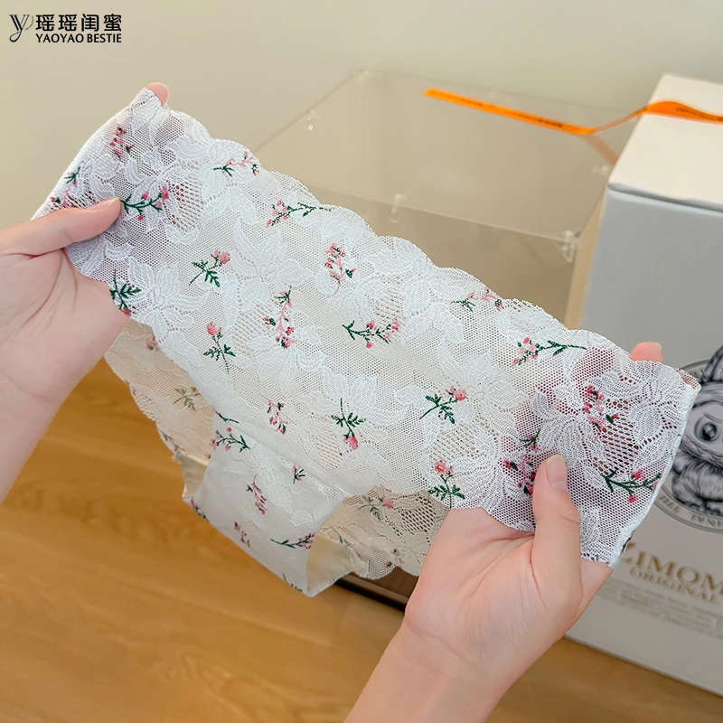 瑶瑶闺蜜纯欲印花性感透气蕾丝内裤女中腰包臀舒适女士提臀三角裤