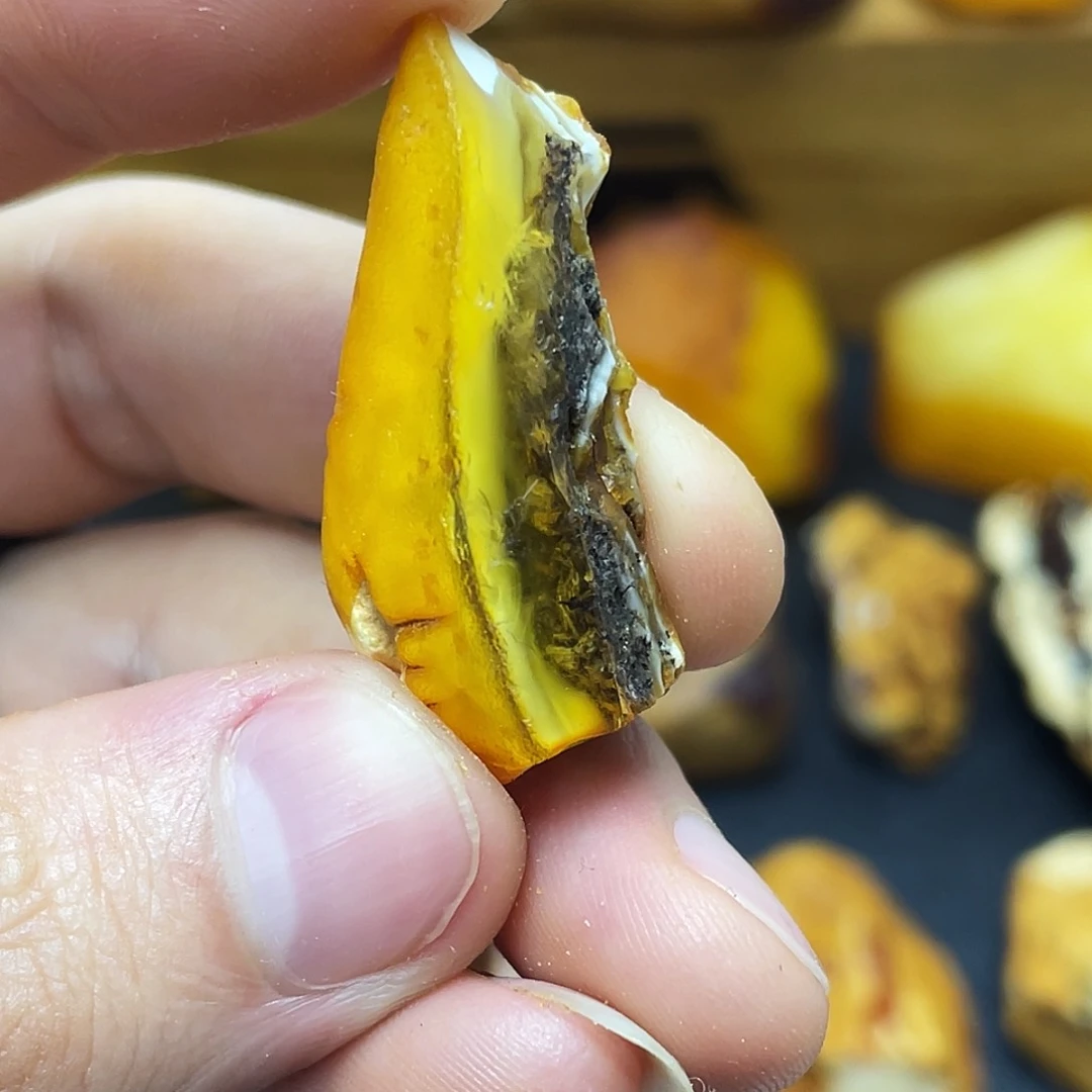 定制琥珀未镶嵌定制