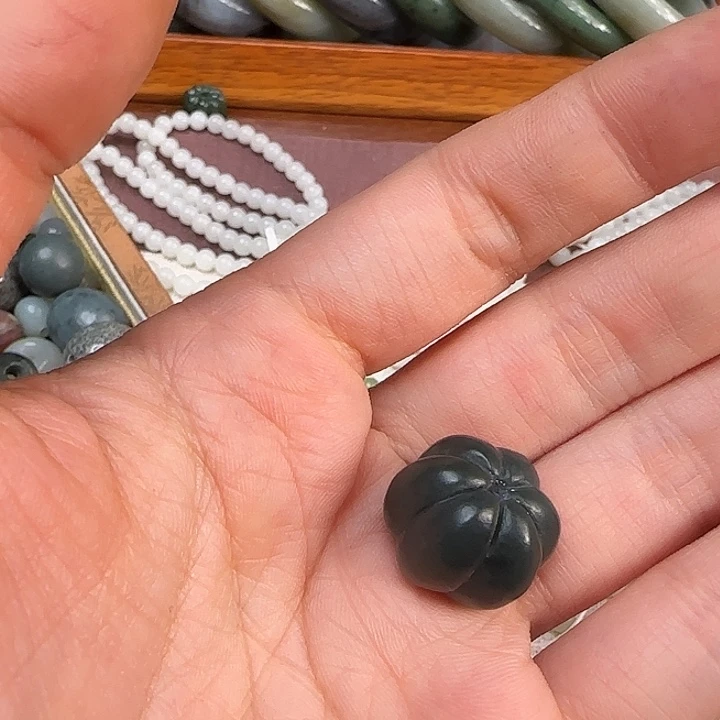 和田玉珠子未镶嵌t*