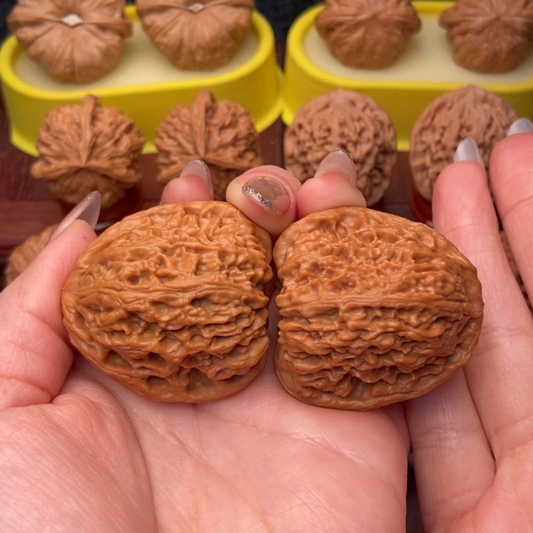 把件文玩核桃40“大红皮”南疆石