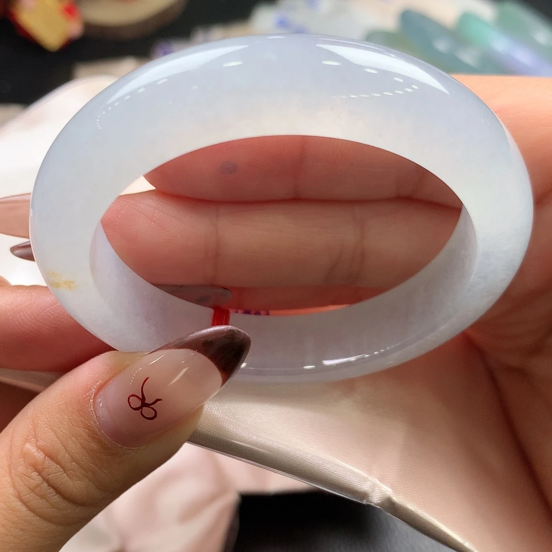 翡翠未镶嵌手镯35号 大漏