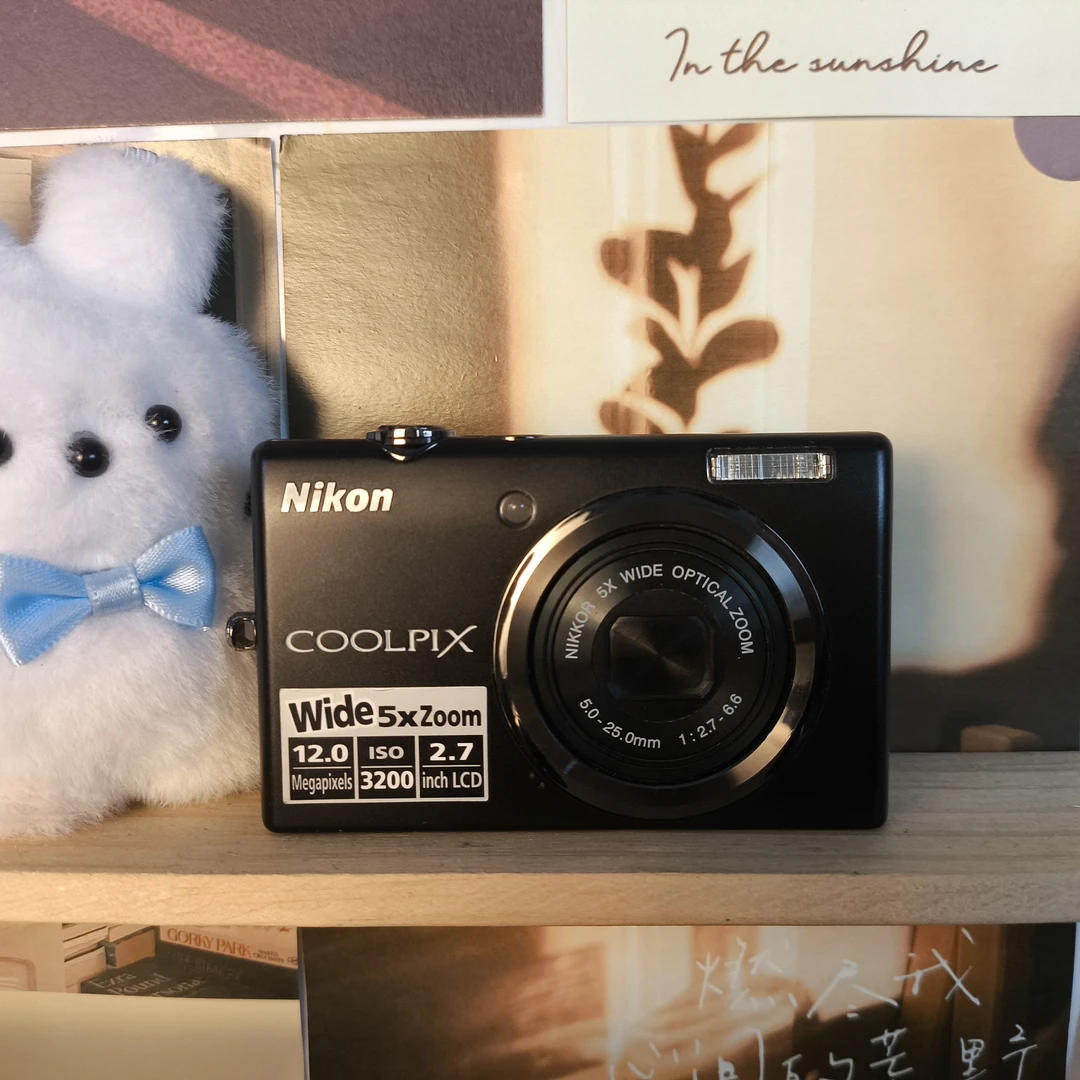 99新 Nikon/尼康 s570 人像冷白皮复古数码ccd相机