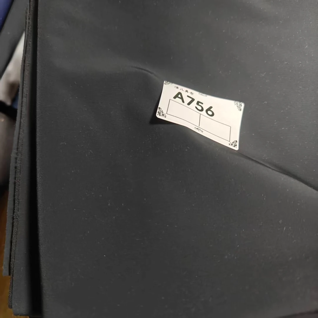 756黑色格尔冲锋衣布料