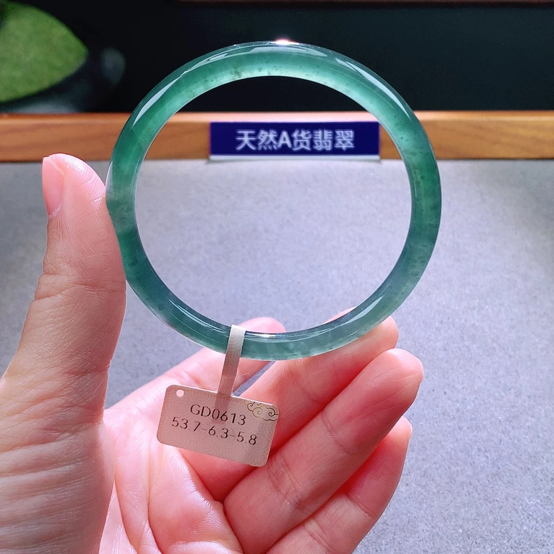 未镶嵌手镯翡翠天然翡翠手镯a货