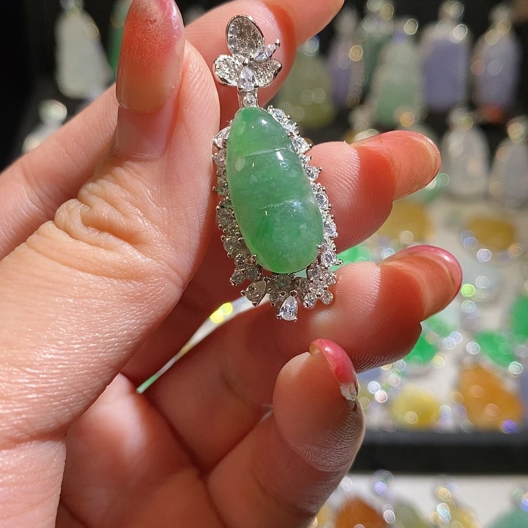 翡翠银S925镶嵌颈饰天然翡翠