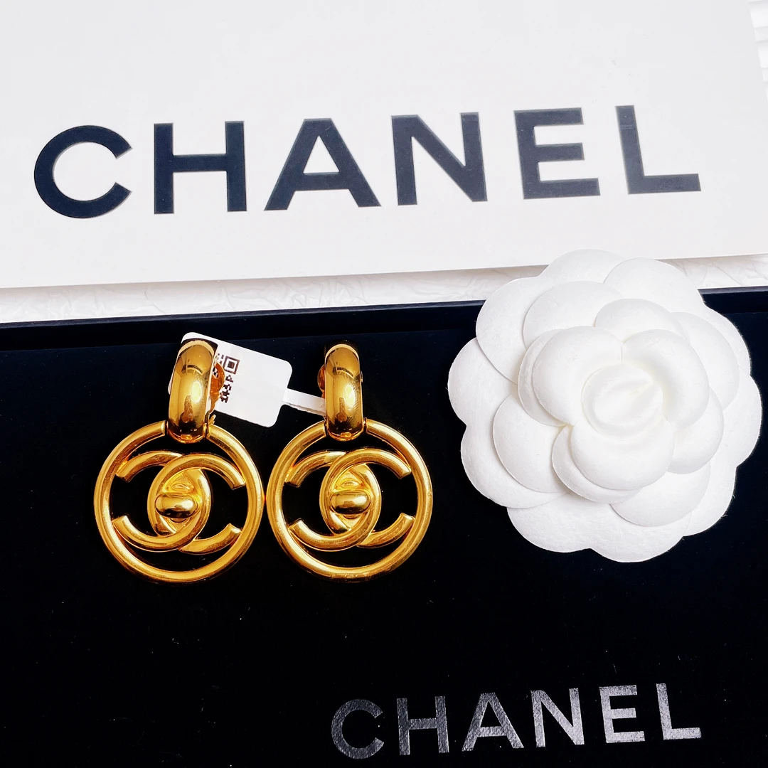 95新 Chanel/香奈儿 柚礼中古/香奈儿书素金包扣耳夹LZ408674