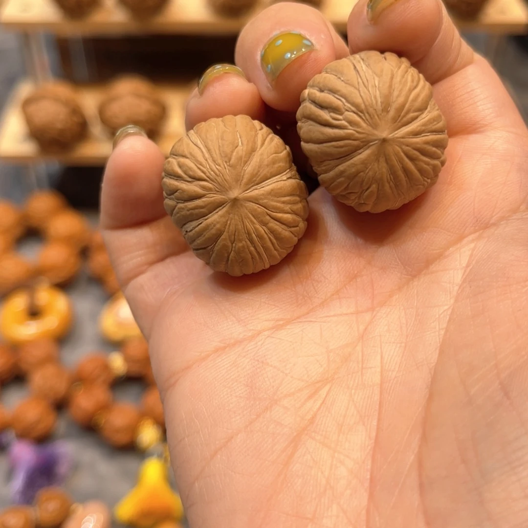 文玩核桃把件金丝南瓜