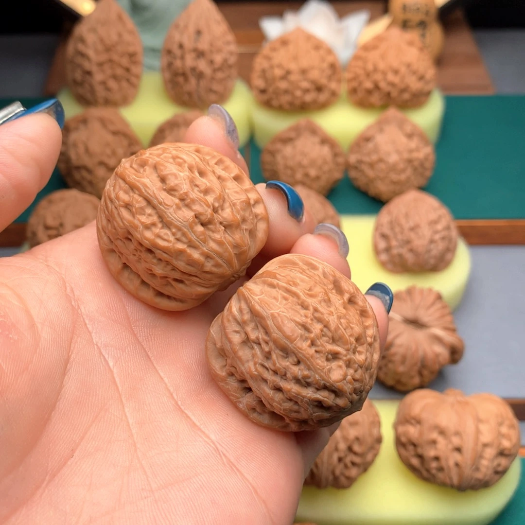 文玩核桃吊坠全品原桩平谷铁锤36