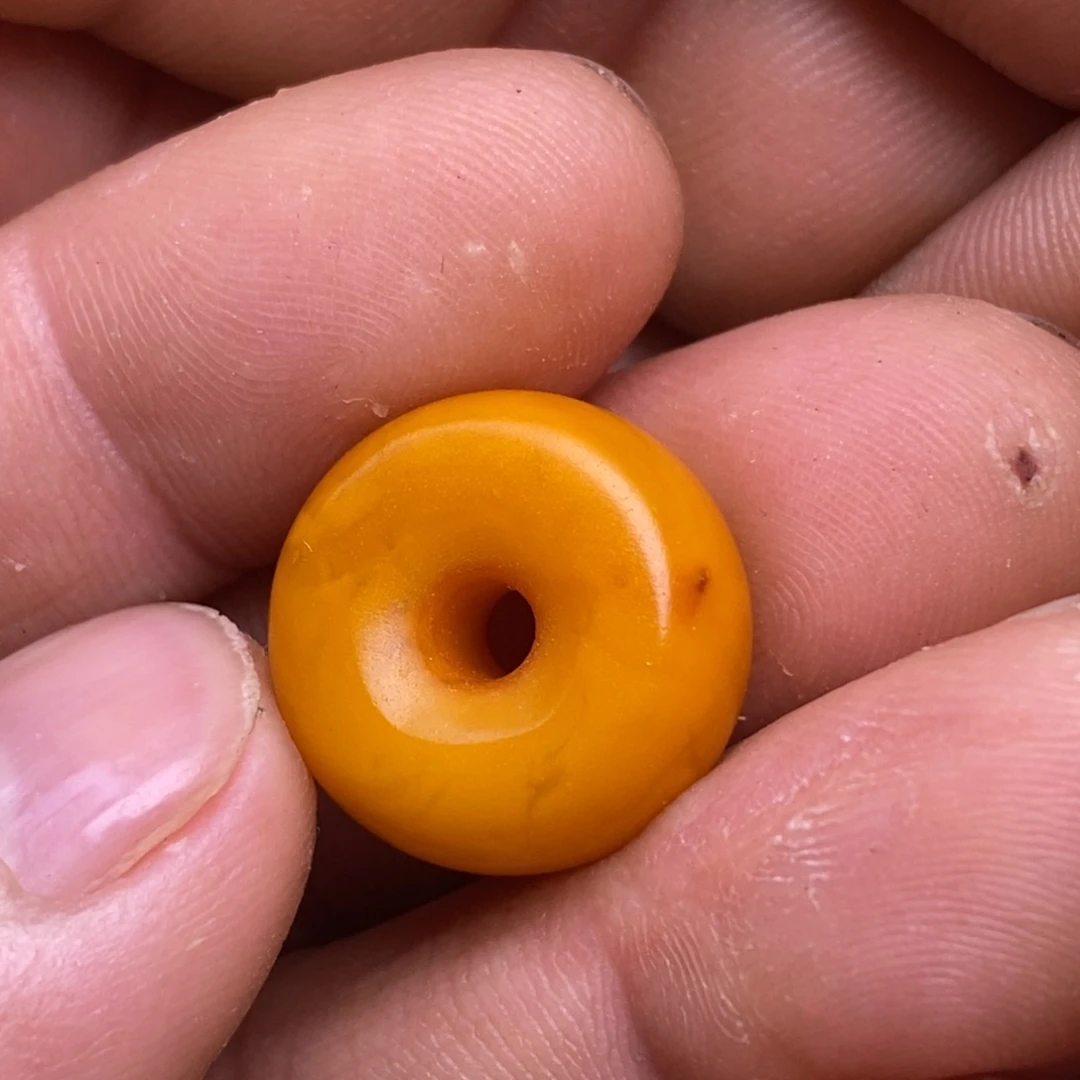 未镶嵌蜜蜡珠宝奇石