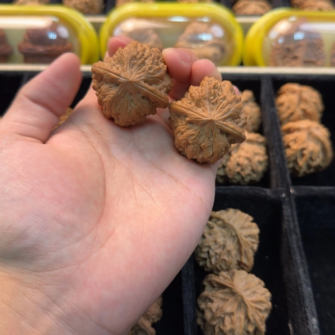 吊坠文玩核桃凹底41