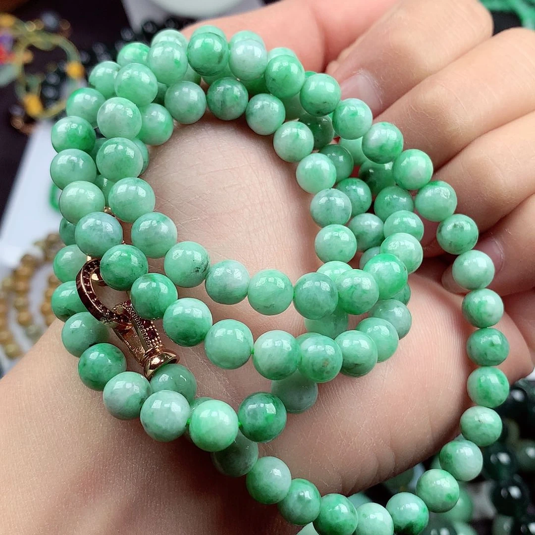 翡翠颈饰未镶嵌项链