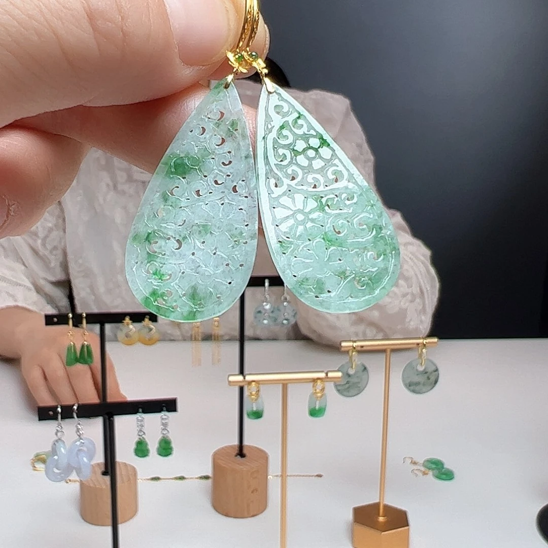 翡翠18K金镶嵌耳饰天然翡翠