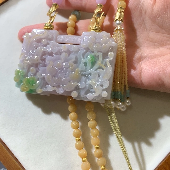 翡翠未镶嵌颈饰翡翠吊坠