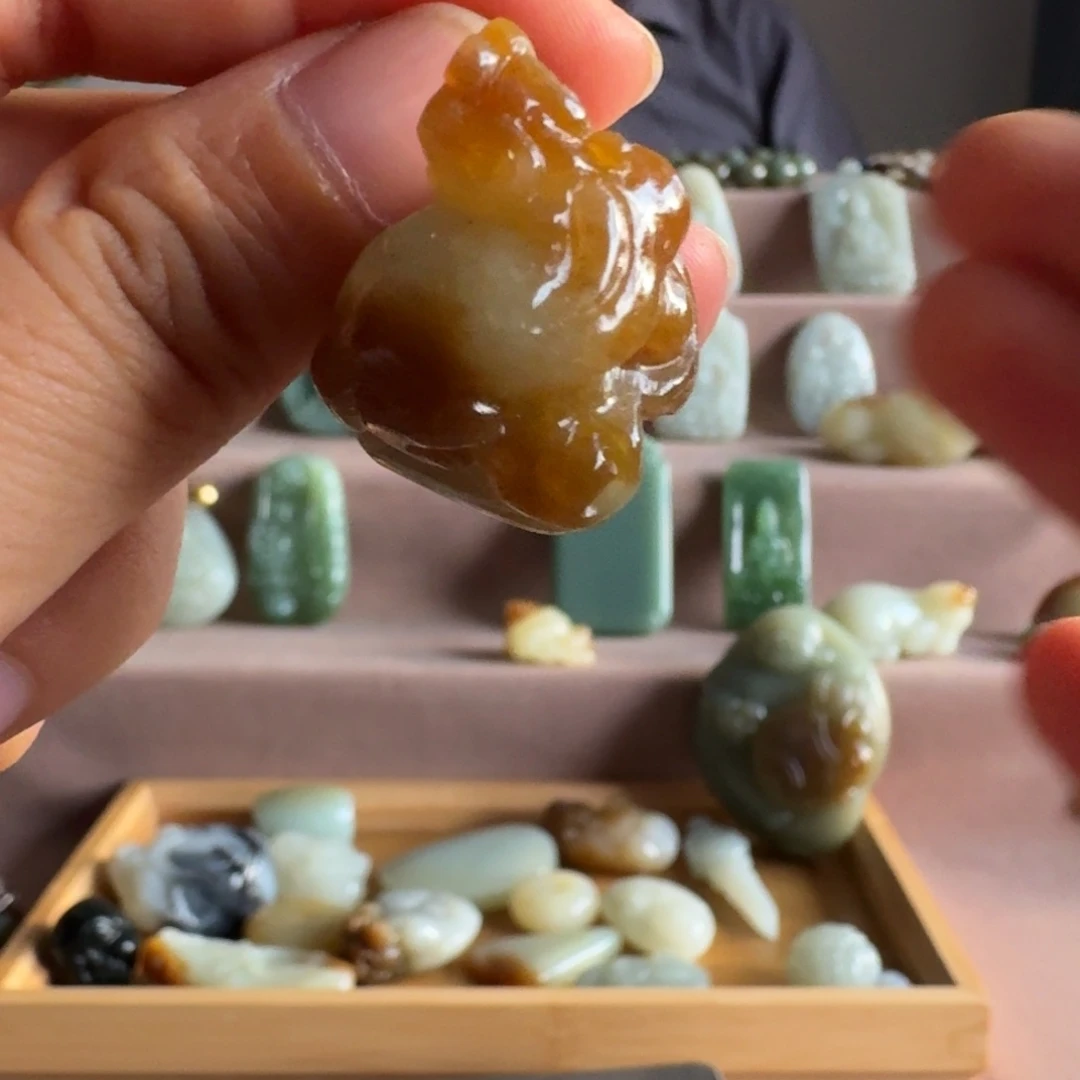 和田玉（糖玉）手镯未镶嵌