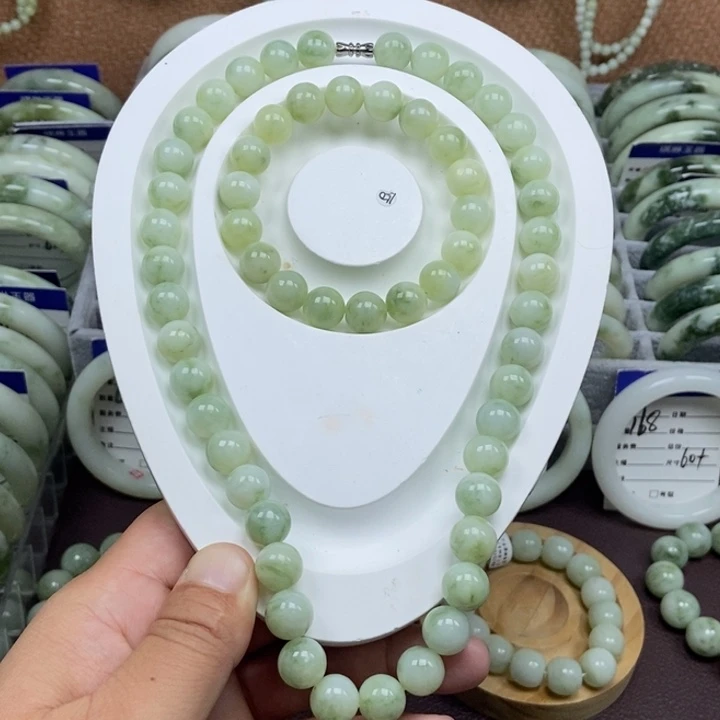 蛇纹石玉未镶嵌手链