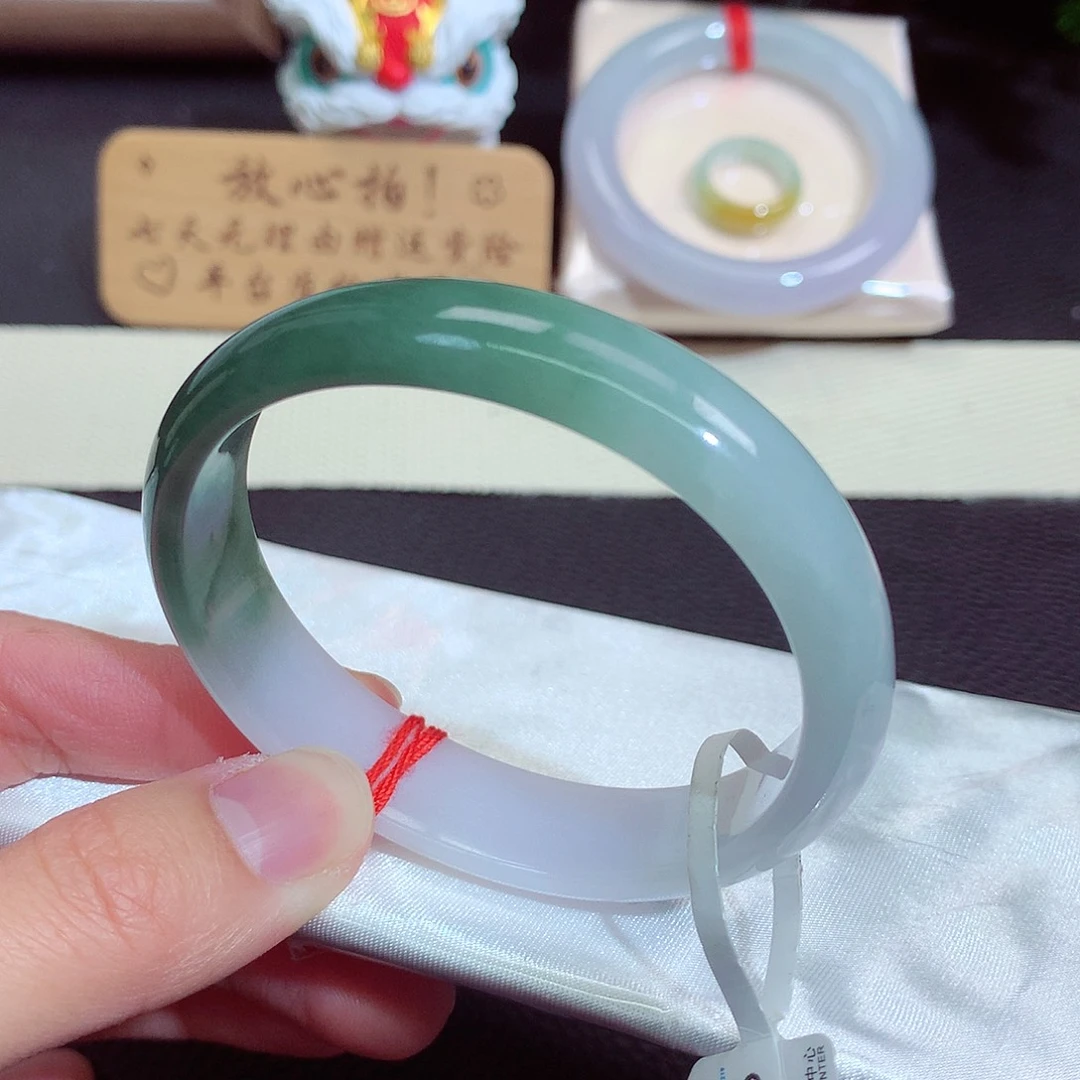 翡翠未镶嵌手镯1197
